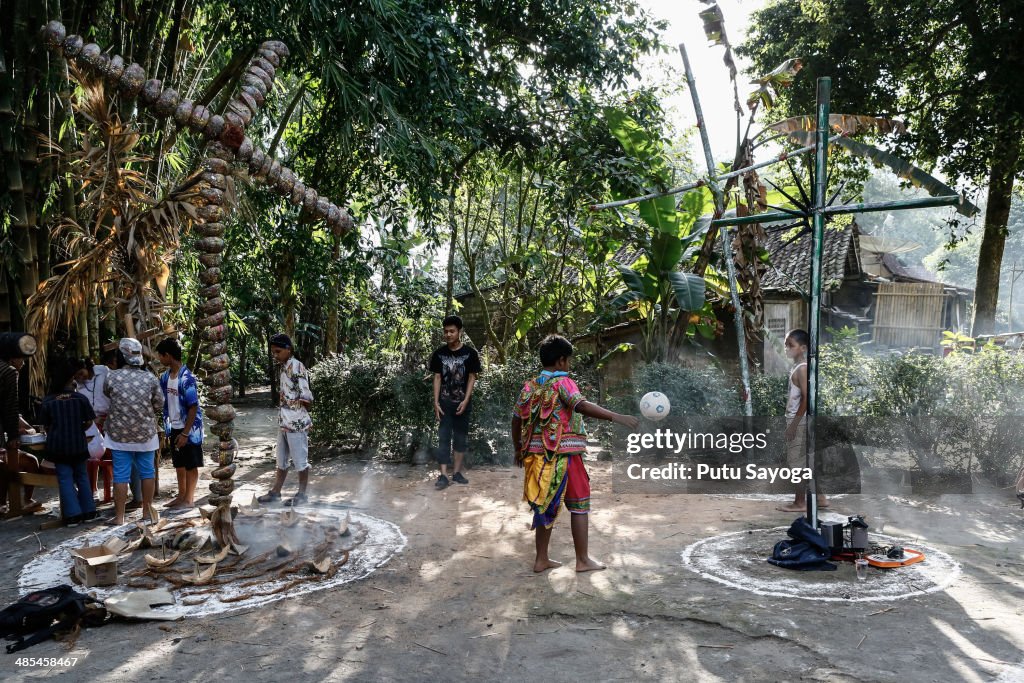 Indonesian Catholics Celebrate Good Friday