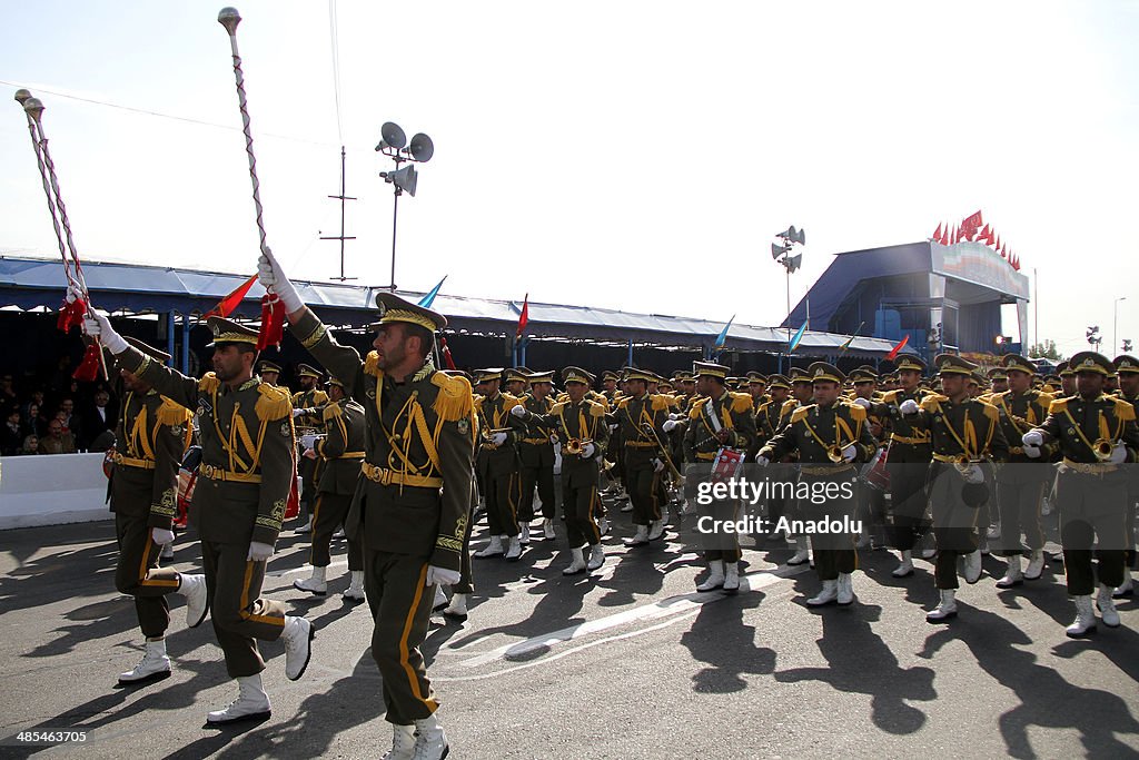 Iran Marks National Army Day