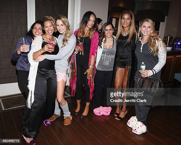 Guest, Amber Sabathia, Traci Lynn Johnson, Alexis Stoudemire, Danielle Conti, Elaina Watley and Katie Pascoe"Ladies Night In" Benefiting Not For Sale...