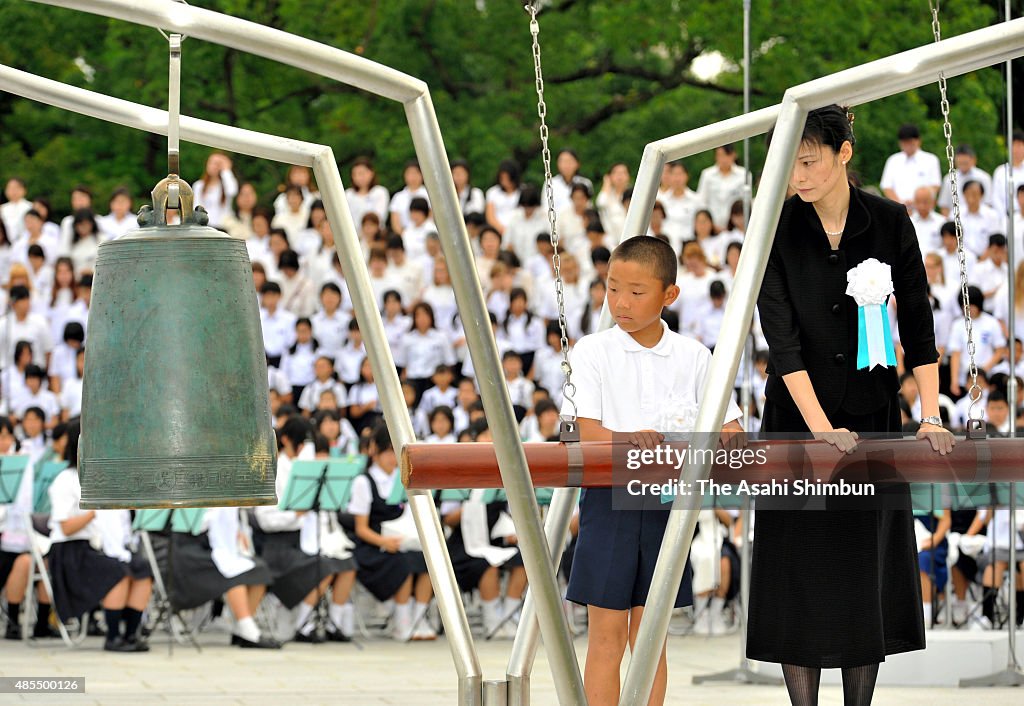 Japan Marks 64th Anniversary of Hiroshima Atomic Bomb