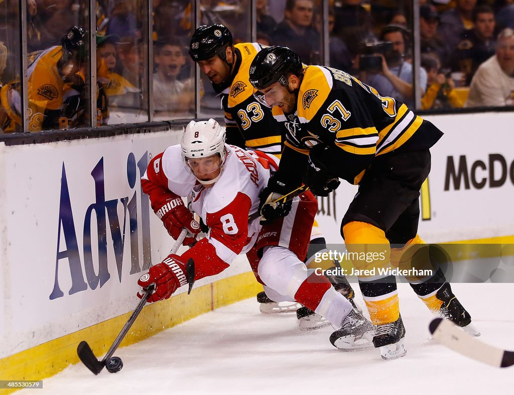 Detroit Red Wings v Boston Bruins - Game One