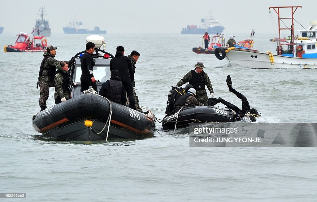 SKOREA-ACCIDENT-BOAT