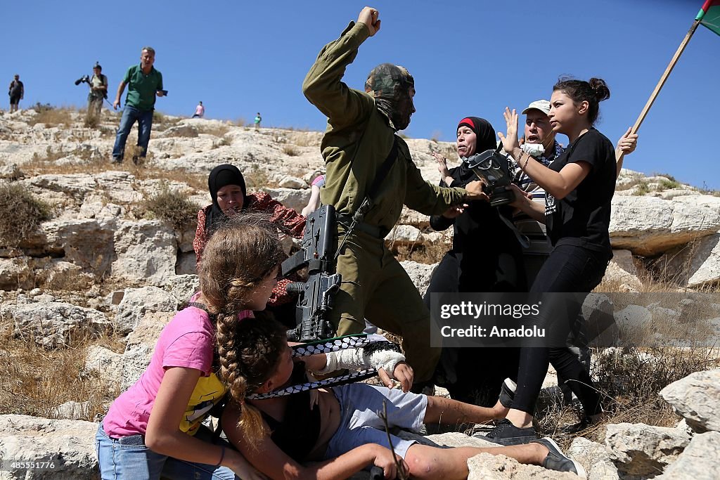 Israeli land expropriation protested in Ramallah