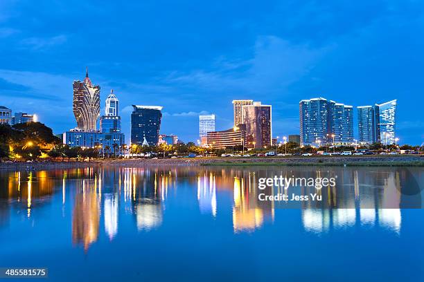 macau at sunset - macao fotografías e imágenes de stock