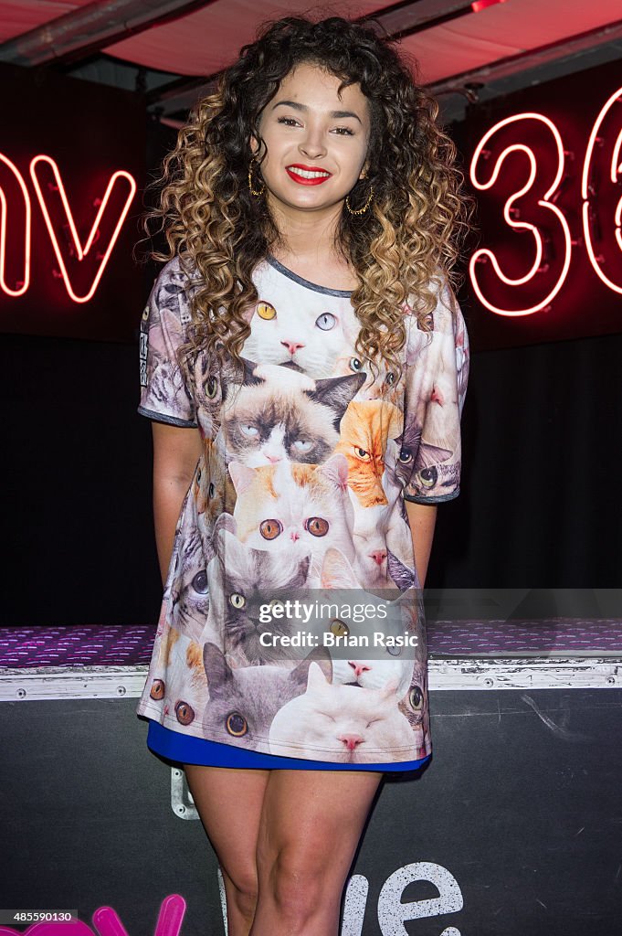 Ella Eyre Album Signing