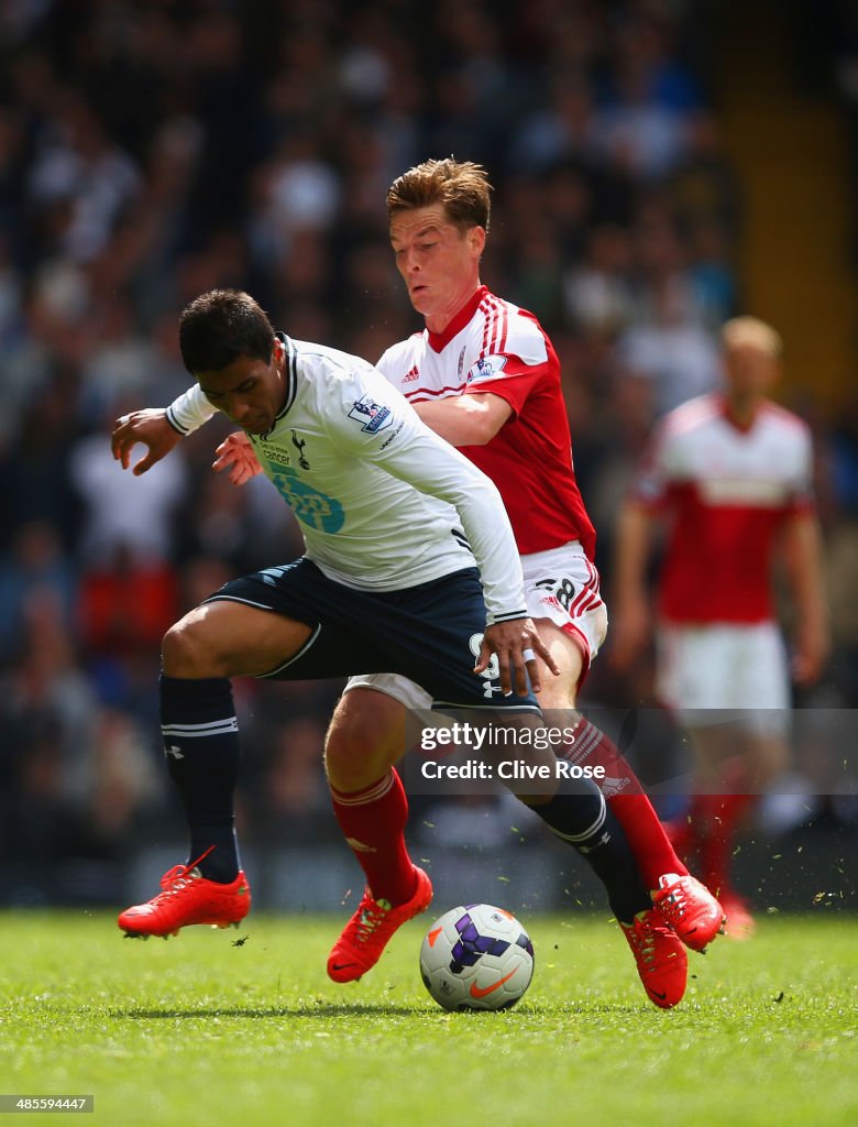 Tottenham Hotspur v Fulham - Premier League