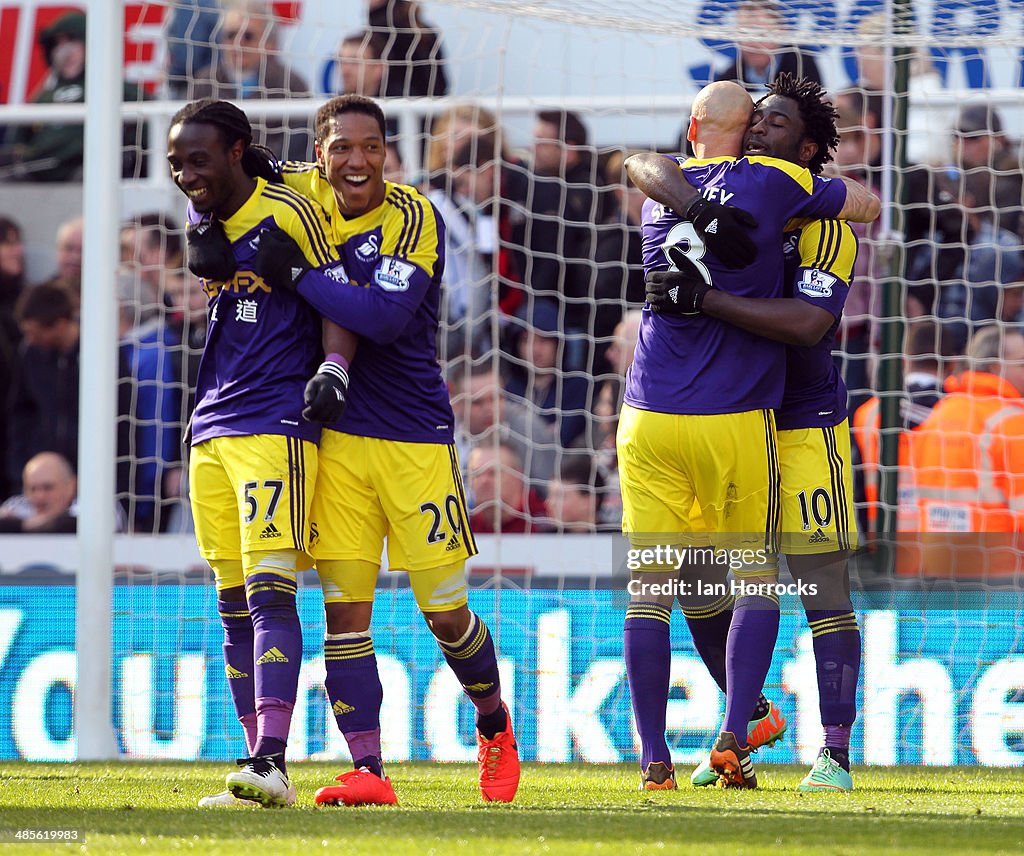 Newcastle United v Swansea City - Premier League