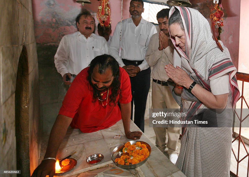 Sonia Gandhi Campaigns For Son Rahul Gandhi In Amethi