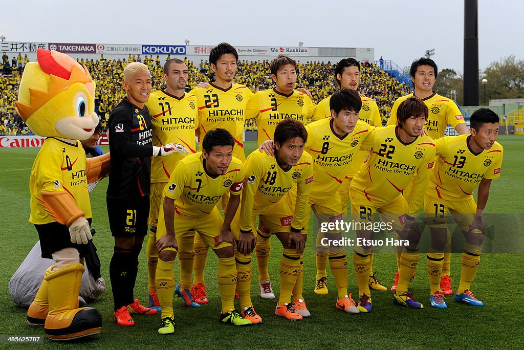 Kashiwa Reysol v Yokohama F.Marinos - J.League 2014