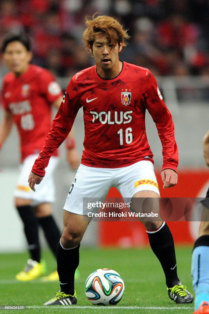 Urawa Red Diamonds v Kawasaki Frontale - J.League 2014