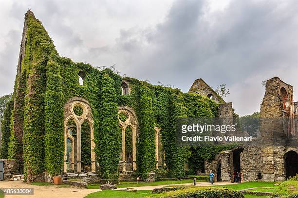 villers abbey - villars abbey, belgium - abbey of montserrat stockfoto's en -beelden