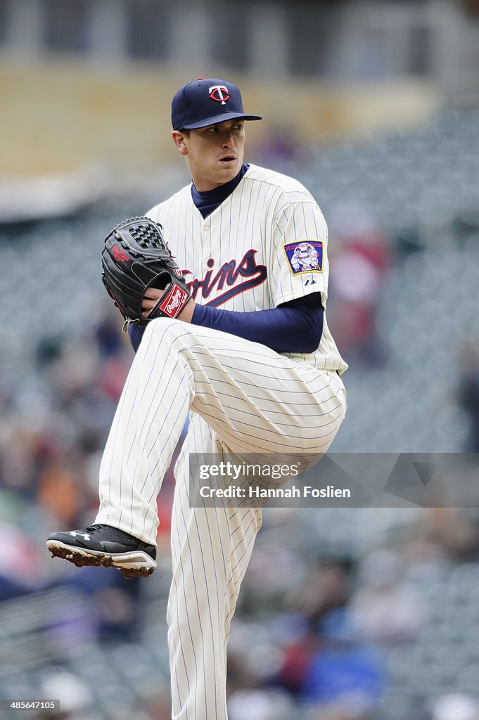 Toronto Blue Jays v Minnesota Twins - Game One