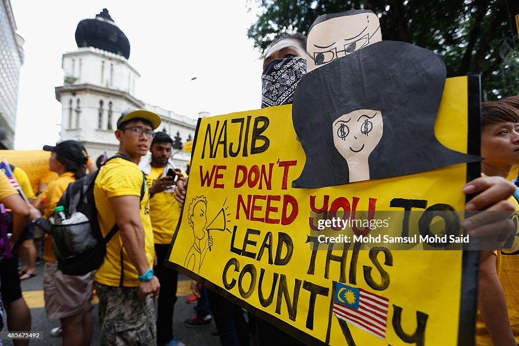 Protestors Call For Resignation Of PM Najib Razak