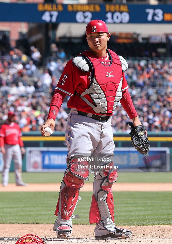 Los Angeles Angels of Anaheim v Detroit Tigers