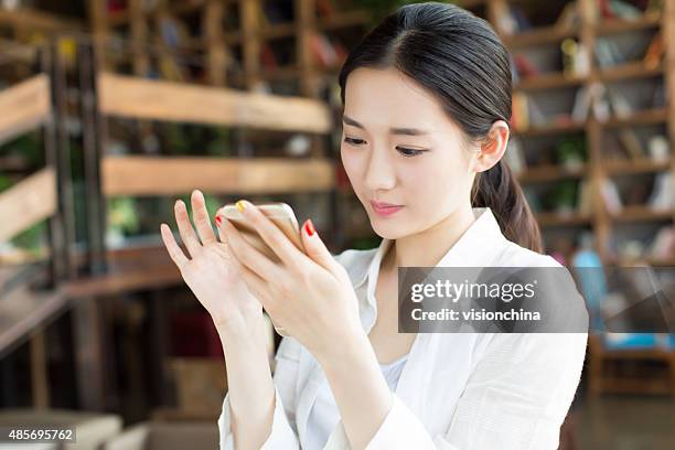 manageress in the conversation - artists model stock pictures, royalty-free photos & images