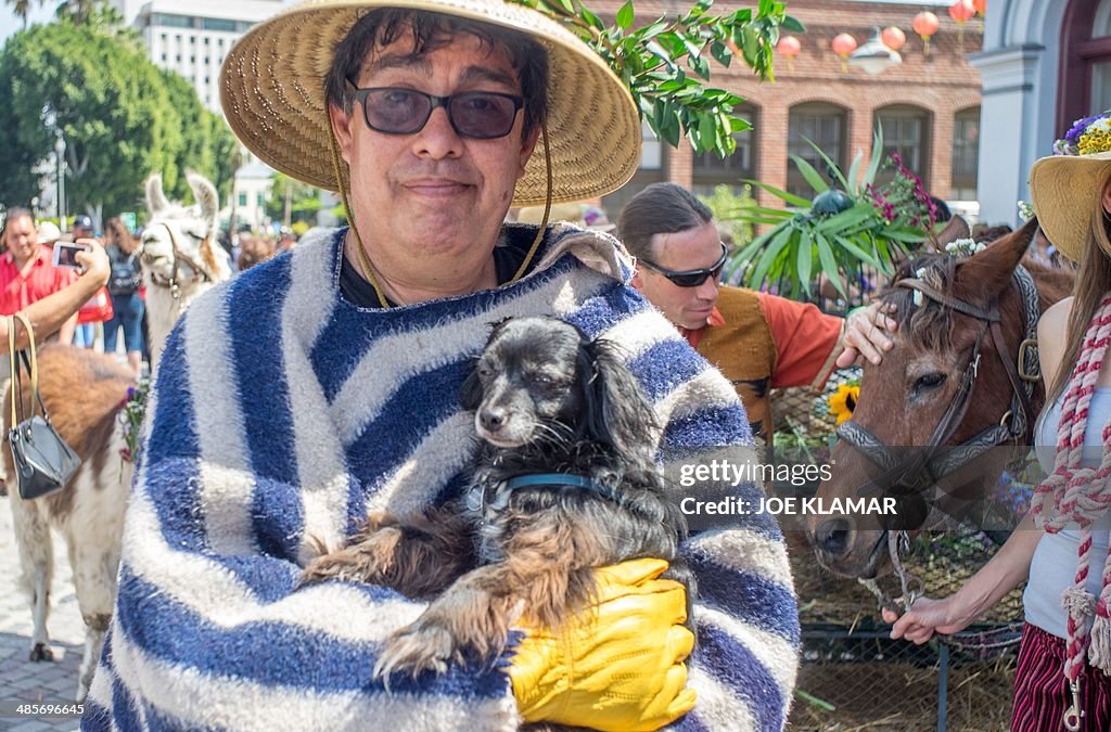 US-HOLY WEEK-EASTER-ANIMAL BLESSING