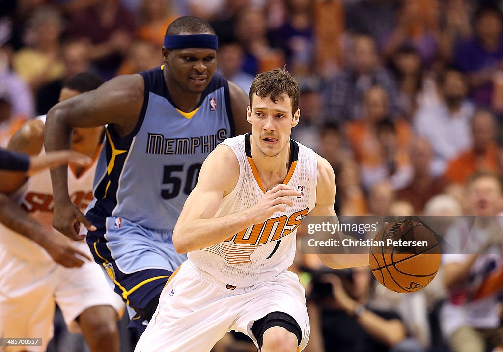 Memphis Grizzlies v Phoenix Suns