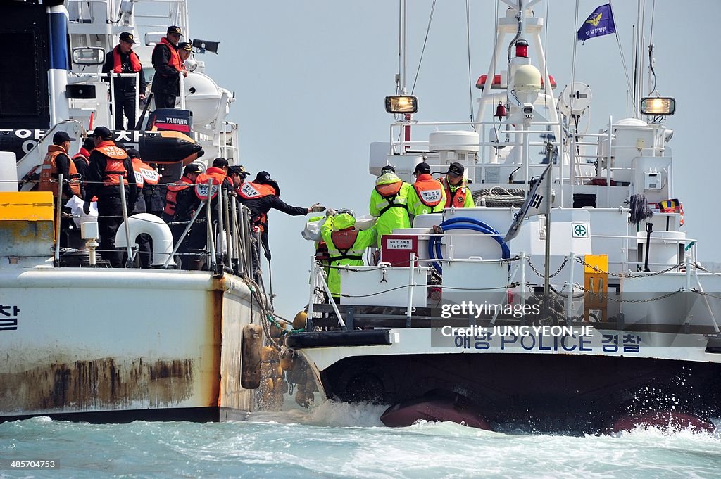 SKOREA-ACCIDENT-BOAT