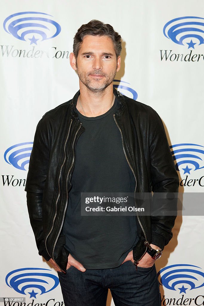 WonderCon Anaheim 2014 - Screen Gems' "Deliver Us From Evil" Photo Call
