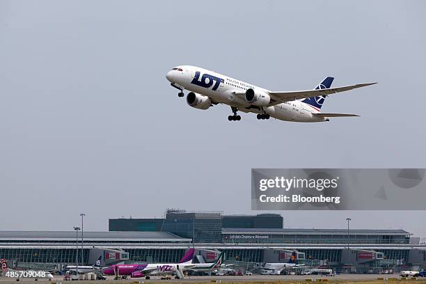 Boeing 787-8 Dreamliner aircraft operated by LOT Polish Airlines SA takes off at Warsaw Chopin airport in Warsaw, Poland, on Saturday, Aug. 29, 2015....