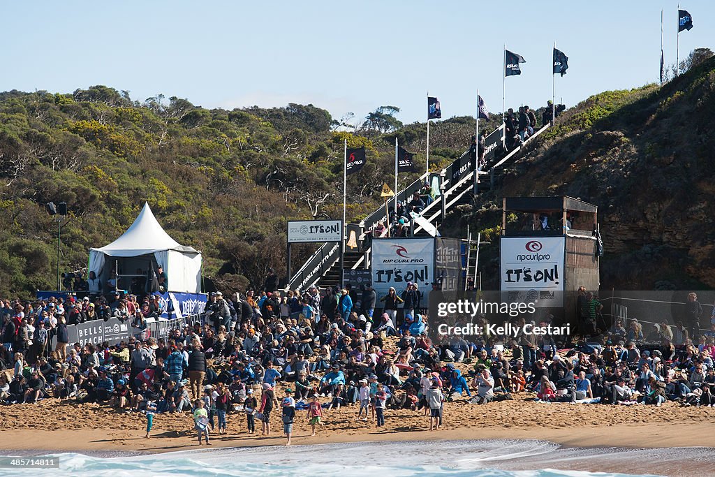 Rip Curl Pro Bells Beach Surfing