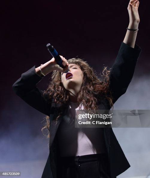 Singer-songwriter Lorde aka Ella Marija Lani Yelich-O'Connor performs ...