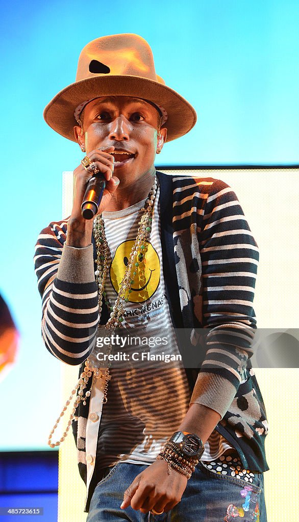 2014 Coachella Valley Music And Arts Festival - Weekend 2 - Day 2