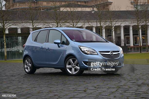 opel meriva in the city - opel stock pictures, royalty-free photos & images