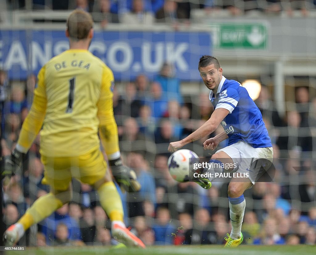 FBL-ENG-PR-EVERTON-MAN UTD