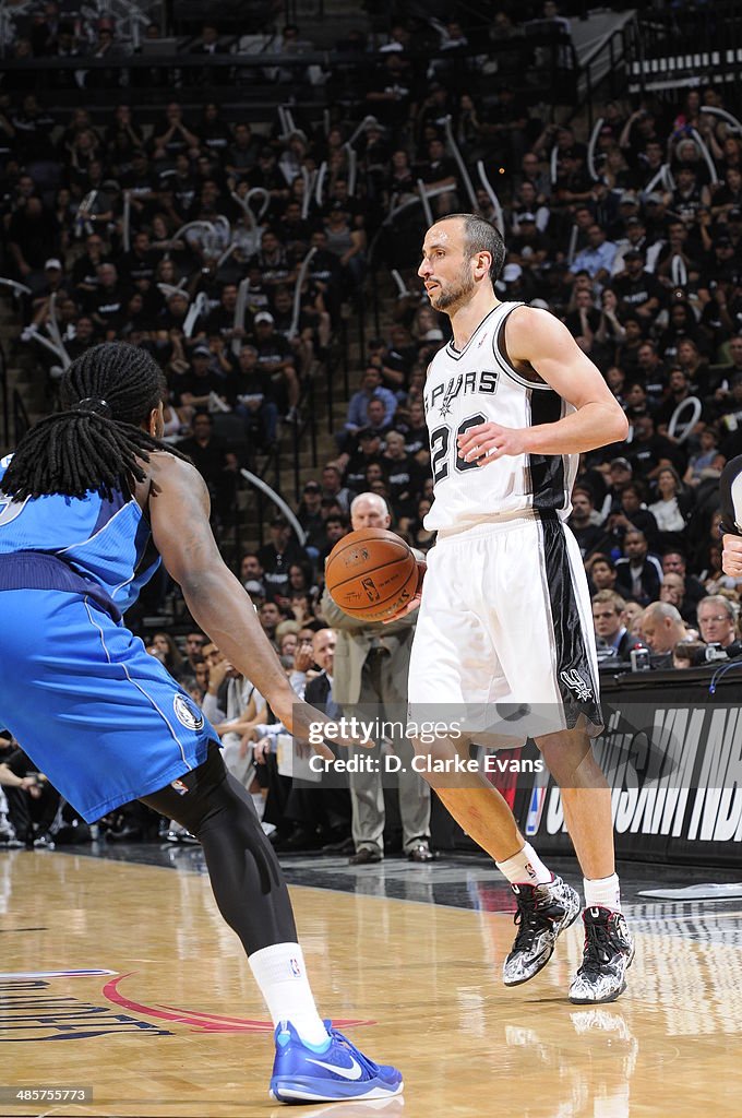 Dallas Mavericks v San Antonio Spurs