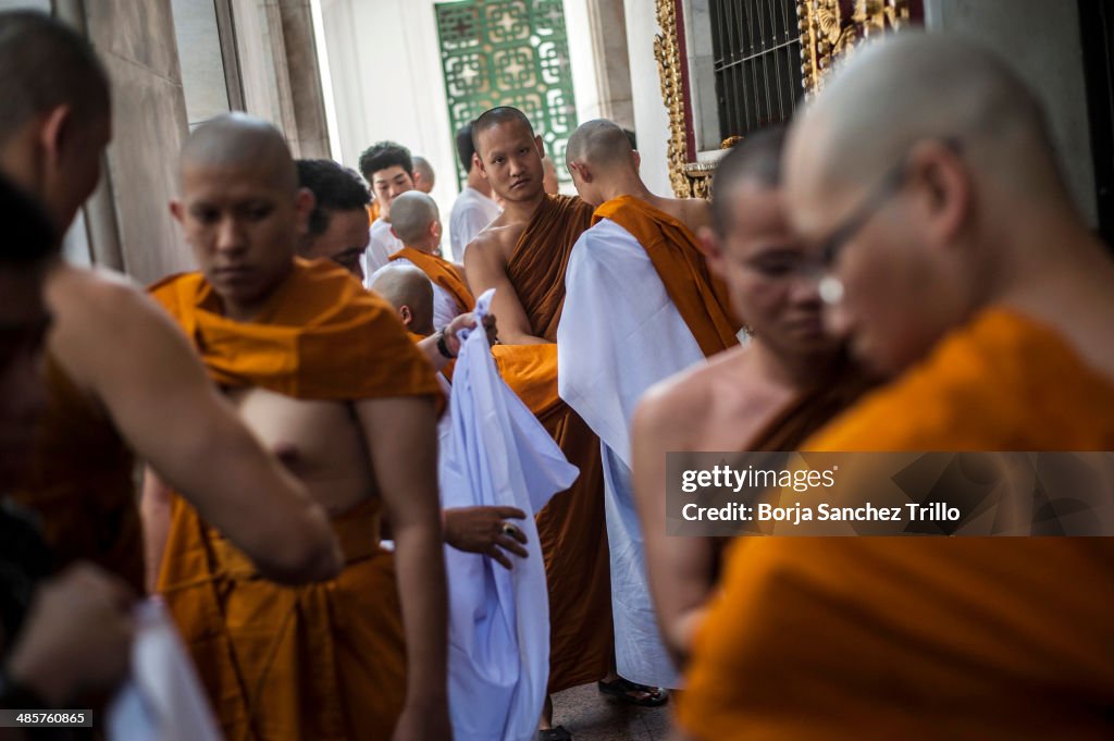 A Day In The Life Of A Buddhist Monk