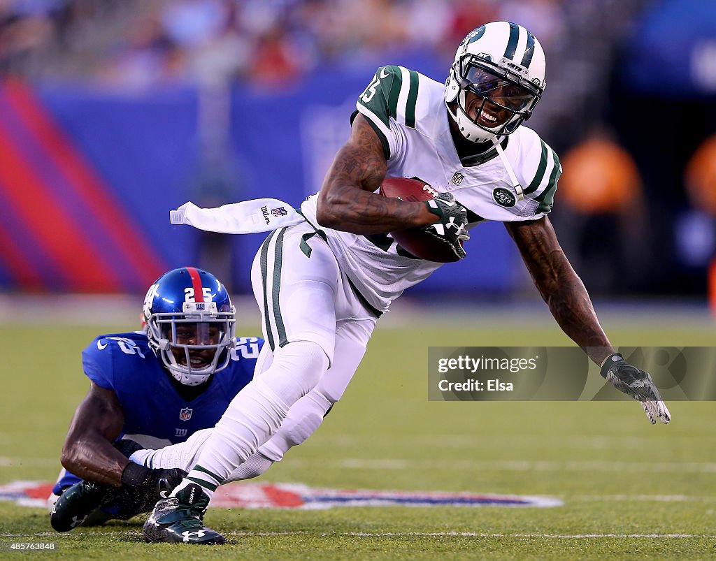 New York Jets v New York Giants