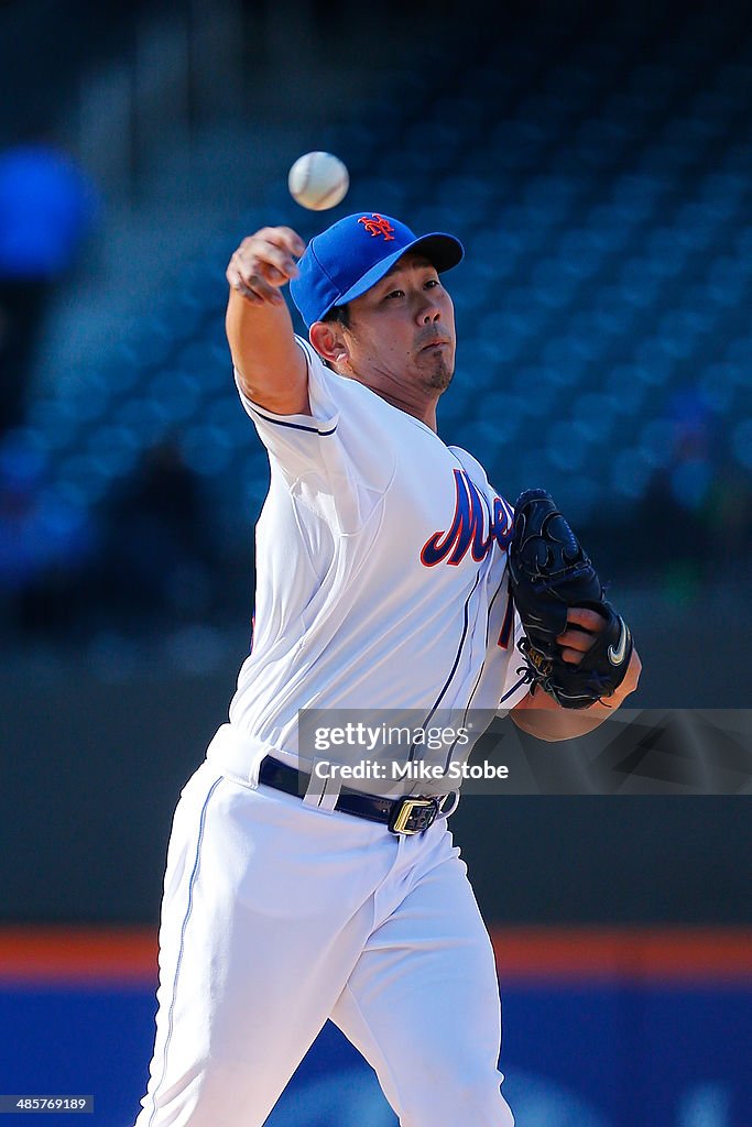 Atlanta Braves v New York Mets