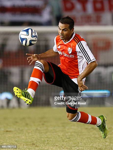 Gabriel Mercado of River Plate controls the ball during a match between River Plate and Velez Sarsfield as part of 15th round of Torneo Final 2014 at...