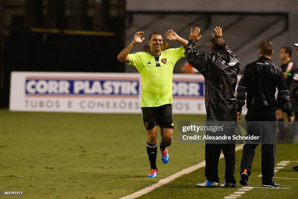 Santos v Sport Recife - Brasileirao Series A 2014