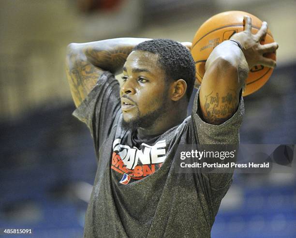 Staff Photo by John Ewing/Staff Photographer -- Wednesday, December 15, 2010 -- Maine Red Claws guard Sherron Collins is the team's NBA player...