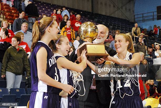 Photo by John Ewing/Staff Photographer -- Saturday, February 28, 2009 -- Deering vs. Messalonskee girls class A state championship game. Deering...