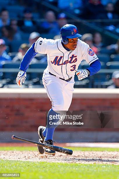 Curtis Granderson of the New York Mets in action against the Atlanta Braves at Citi Field on April 20, 2014 in the Flushing neighborhood of the...
