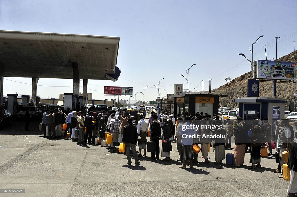 Fuel shortage in Yemen