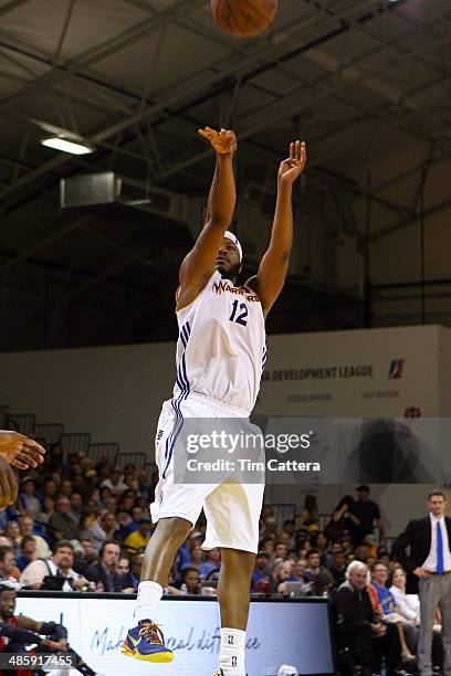 Stefhon Hannah of the Santa Cruz Warriors shoots the ball against the Rio Grande Valley Vipers during game 1 of the D-League semi finals on April 17,...