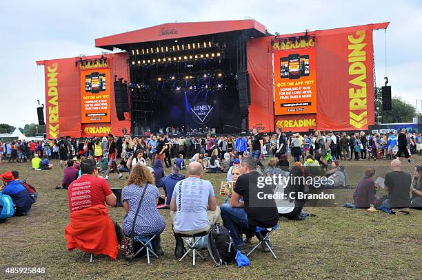 Reading Festival Crowd Photos And Premium High Res Pictures Getty Images reading-festival-crowd-photos-and-premium-high-res-pictures-getty-images