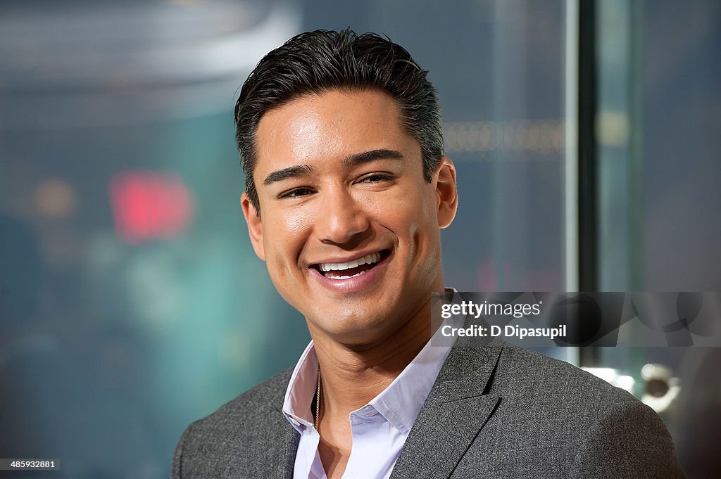 Mario Lopez hosts 'Extra' at their New York studios at H&M in Times ...