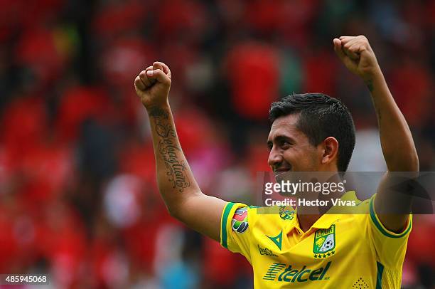Elias Hernandez of Leon celebrates after winning a 7th round match between Toluca and Leon as part of the Apertura 2015 Liga MX at Nemesio Diez...