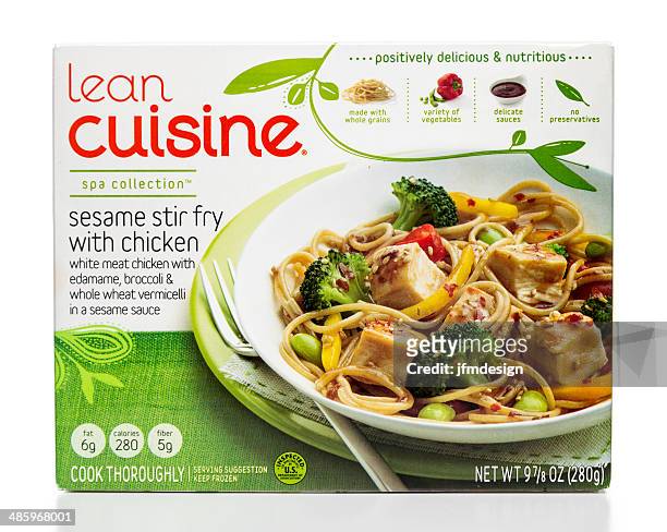 lean cuisine sesame stir fry with chicken - frozen food stock pictures, royalty-free photos & images