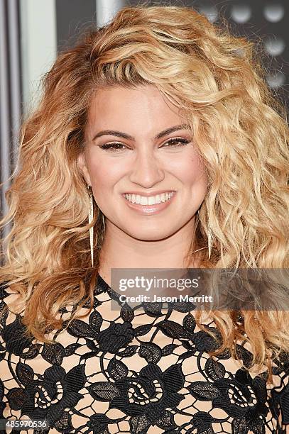 Singer Tori Kelly attends the 2015 MTV Video Music Awards at Microsoft Theater on August 30, 2015 in Los Angeles, California.