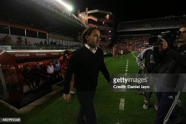 Gabriel Milito, coach of Estudiantes, walks the field before a match between Independiente and Estudiantes as part of 22nd round of Torneo Primera...