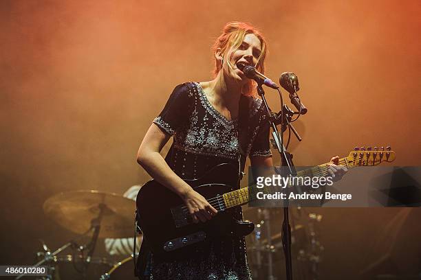 Ellie Rowsell of Wolf Alice performs on the NME Radio 1 stage during day 3 of Leeds Festival at Bramham Park on August 30, 2015 in Leeds, England.