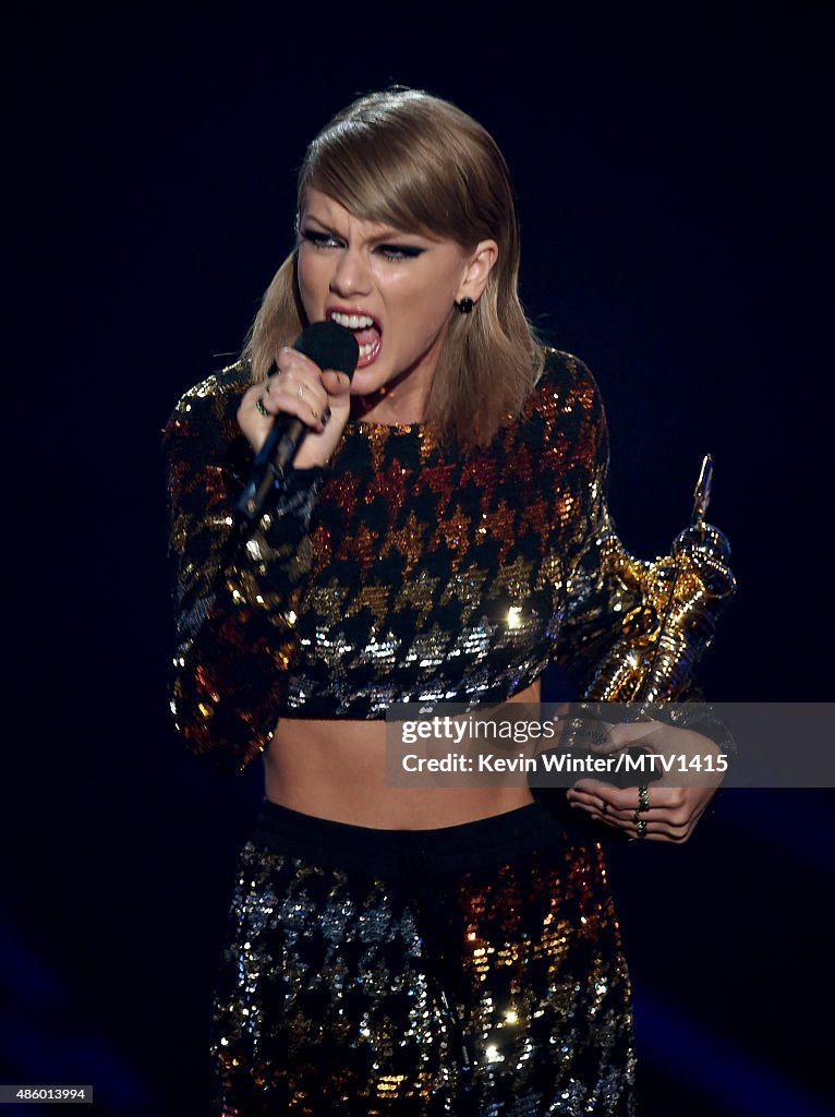 2015 MTV Video Music Awards - Fixed Show