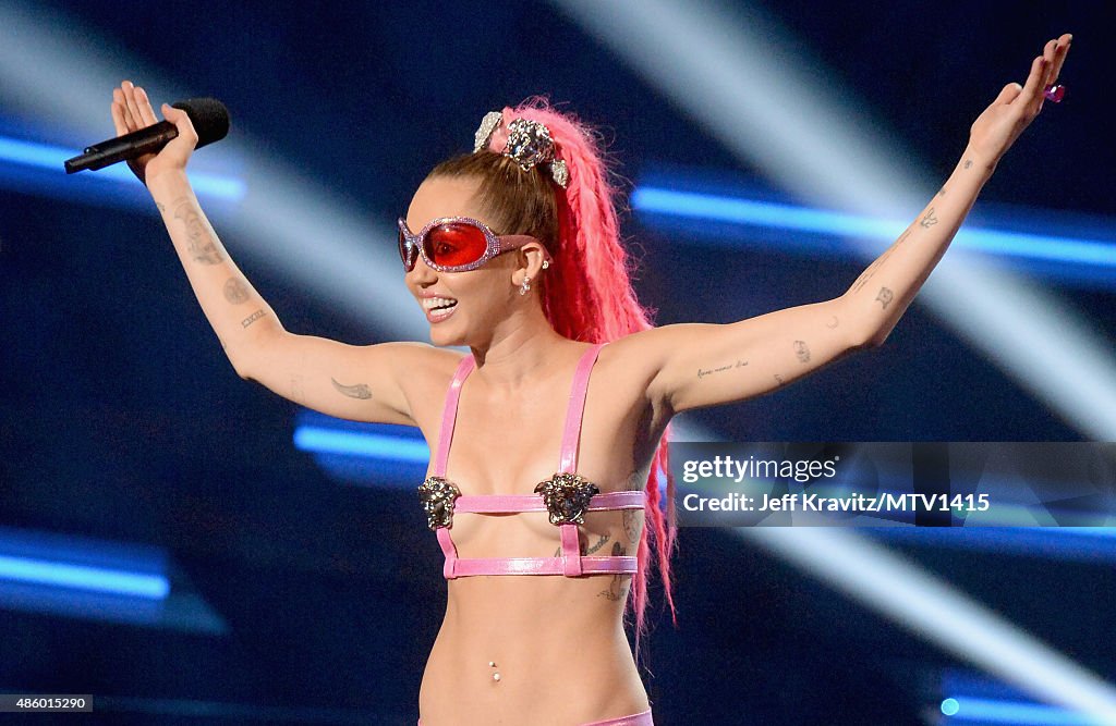 2015 MTV Video Music Awards - Roaming Show