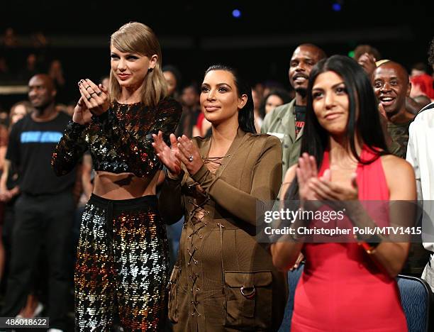 2015 MTV Video Music Awards - Backstage And Audience, News Photo